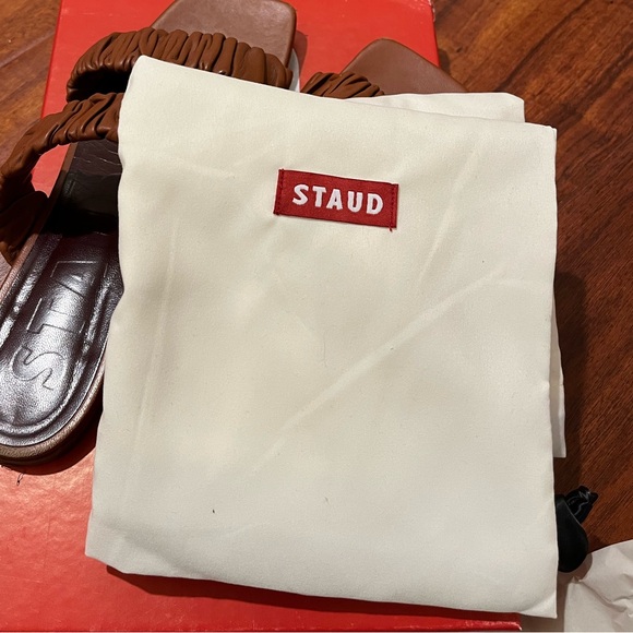 Used Staud Maya Ruched Leather Slides in Tan - Picture 8 of 10